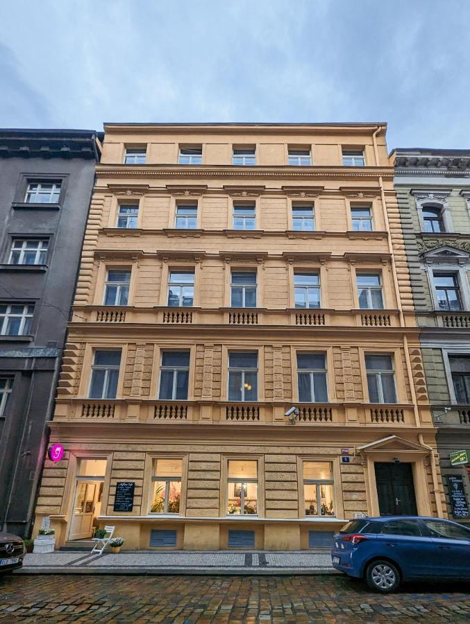 Stru House By Prague Days - Luxurious Apartments Next To National Theatre ภายนอก รูปภาพ